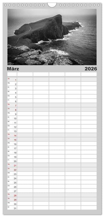 Skye in Monochrom (CALVENDO Familienplaner 2026)