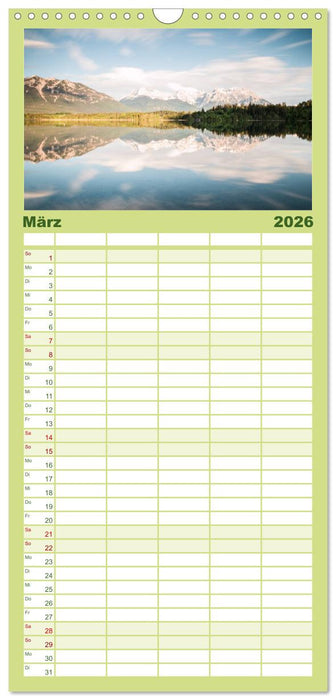 Berge und Seen - Die Perlen der Natur (CALVENDO Familienplaner 2026)