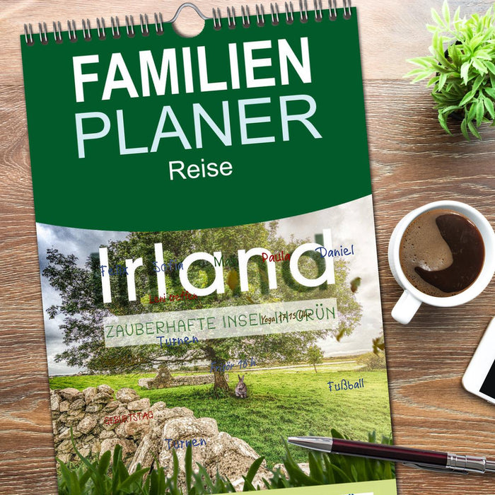 Irland - Zauberhafte Insel in grün (CALVENDO Familienplaner 2026)