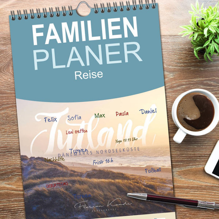 Jutland - Dänemarks Nordseeküste (CALVENDO Familienplaner 2026)