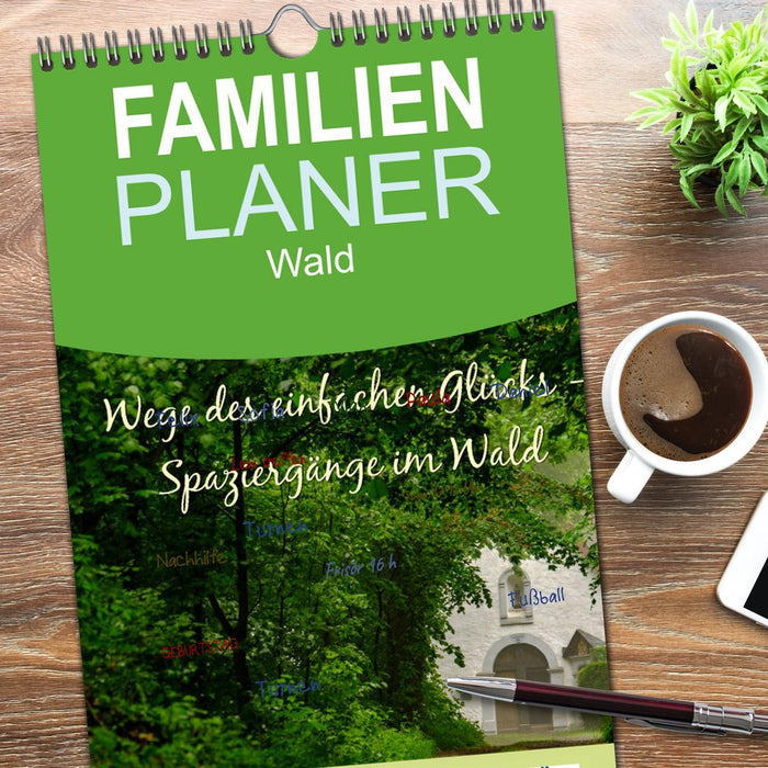 Wege des einfachen Glücks - Spaziergänge im Wald (CALVENDO Familienplaner 2026)