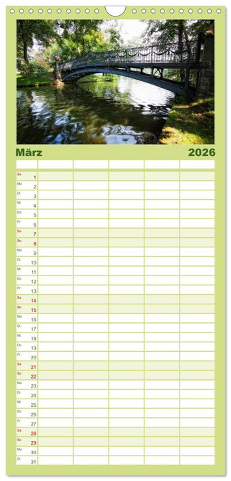 Mecklenburgische Seenplatte - zum Träumen schön (CALVENDO Familienplaner 2026)