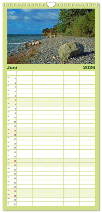 Rügen – Insel der Superlative (CALVENDO Familienplaner 2026)