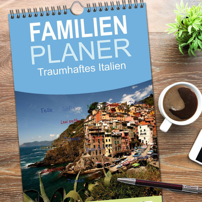 Traumhaftes Italien (CALVENDO Familienplaner 2026)