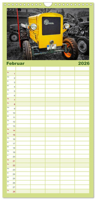 Trecker - Oldtimer (CALVENDO Familienplaner 2026)