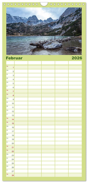 Geheimnisvolle Alpen (CALVENDO Familienplaner 2026)