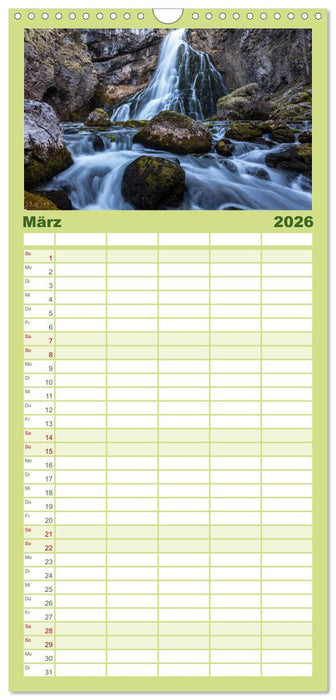 Geheimnisvolle Alpen (CALVENDO Familienplaner 2026)