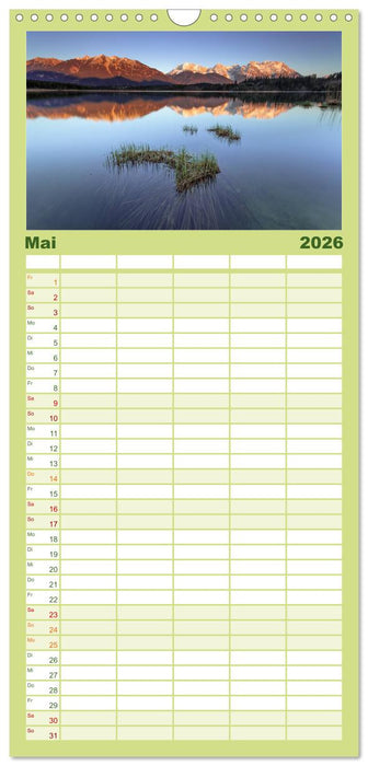 Geheimnisvolle Alpen (CALVENDO Familienplaner 2026)