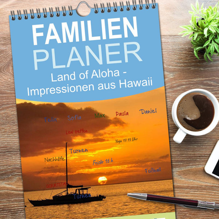 Hawaii - Land of Aloha (CALVENDO Familienplaner 2026)