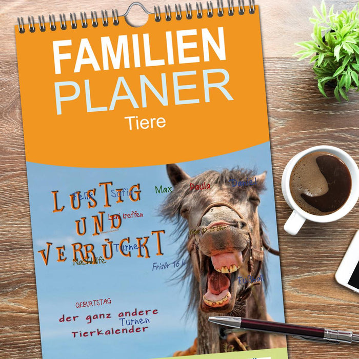 Lustig und verrückt - der ganz andere Tierkalender (CALVENDO Familienplaner 2026)