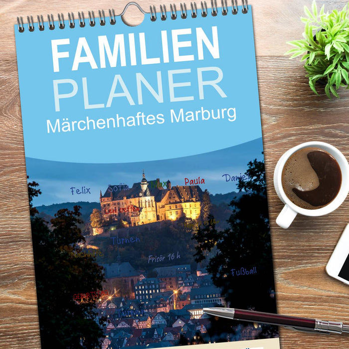 Märchenhaftes Marburg (CALVENDO Familienplaner 2026)