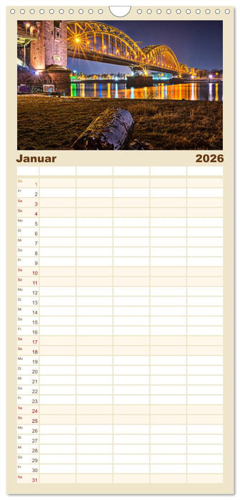 Köln Impressionen bei Nacht (CALVENDO Familienplaner 2026)