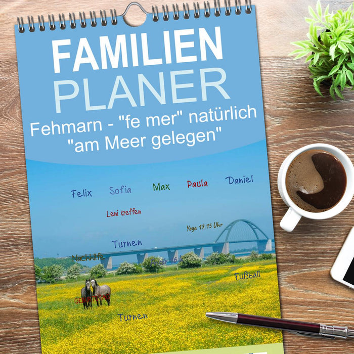 Fehmarn - "fe mer" natürlich "am Meer gelegen" (CALVENDO Familienplaner 2026)