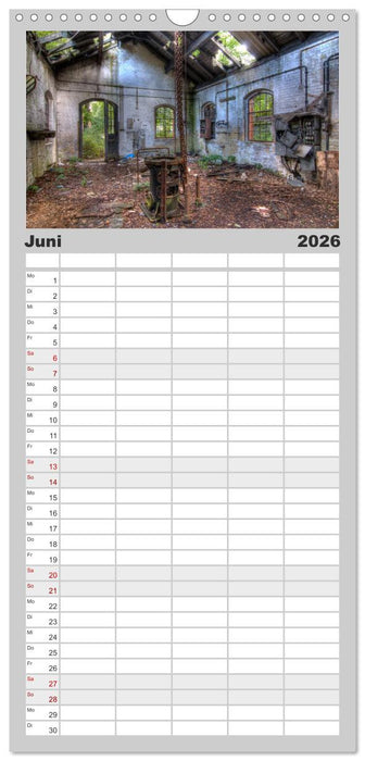 Lost Places in Deutschland (CALVENDO Familienplaner 2026)