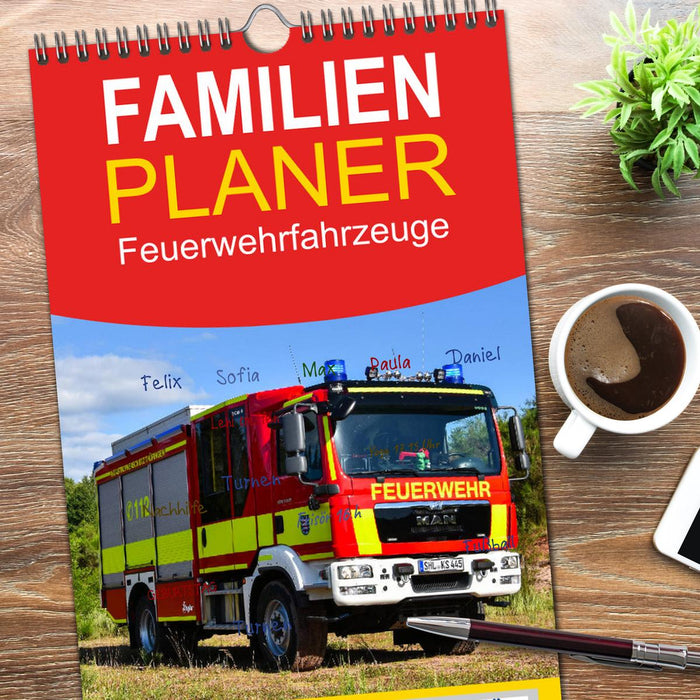 Feuerwehrfahrzeuge (CALVENDO Familienplaner 2026)