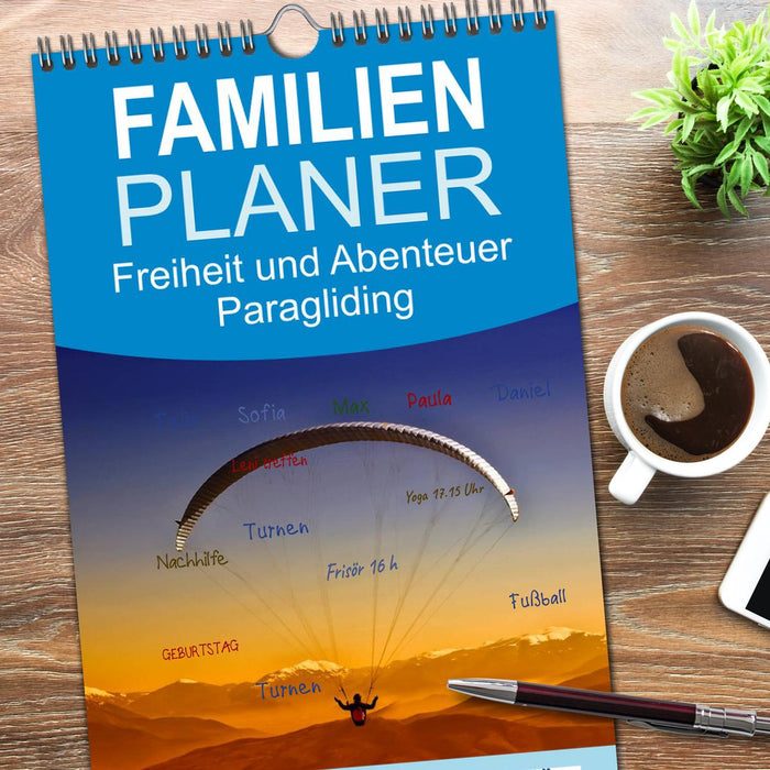 Freiheit und Abenteuer - Paragliding (CALVENDO Familienplaner 2026)