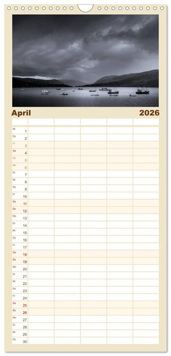 Die Highlands - Schottlands rauher Nordwesten (CALVENDO Familienplaner 2026)