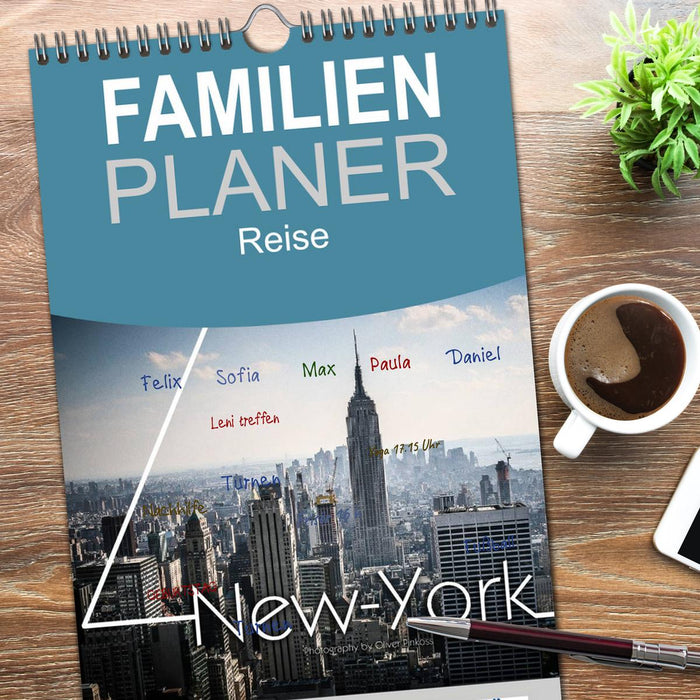 New York Shoots (CALVENDO Familienplaner 2026)