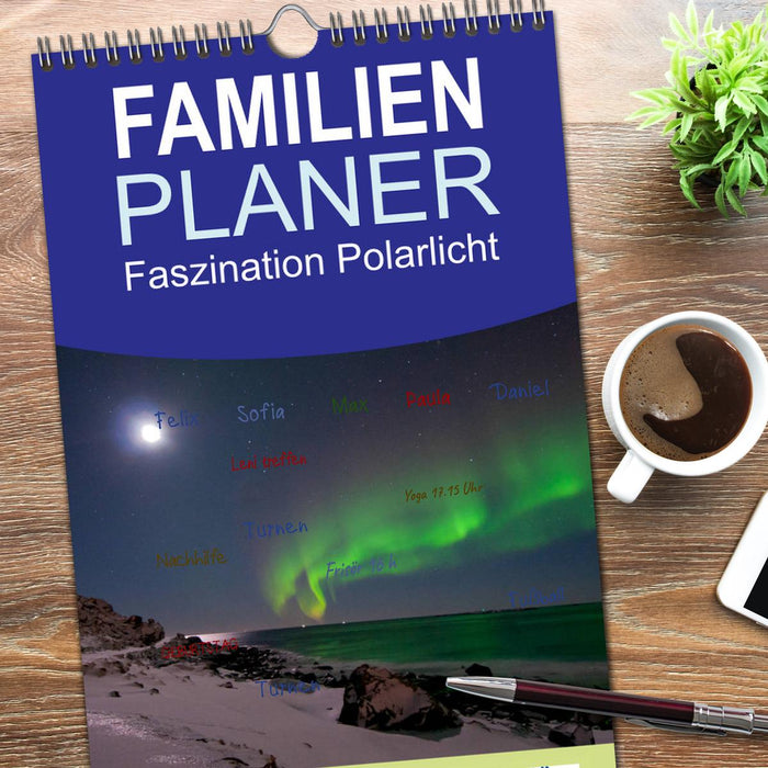 Faszination Polarlicht (CALVENDO Familienplaner 2026)