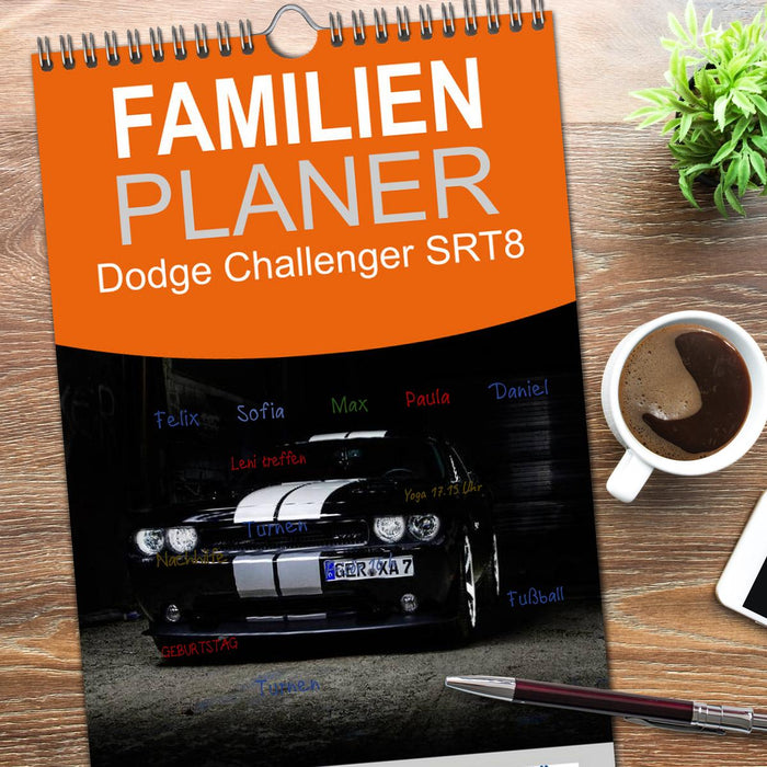 Dodge Challenger SRT8 (CALVENDO Familienplaner 2026)