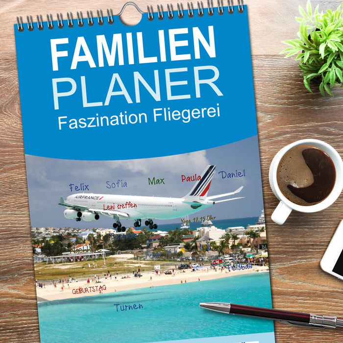 Faszination Fliegerei (CALVENDO Familienplaner 2026)