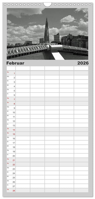 London in Schwarz-Weiß (CALVENDO Familienplaner 2026)