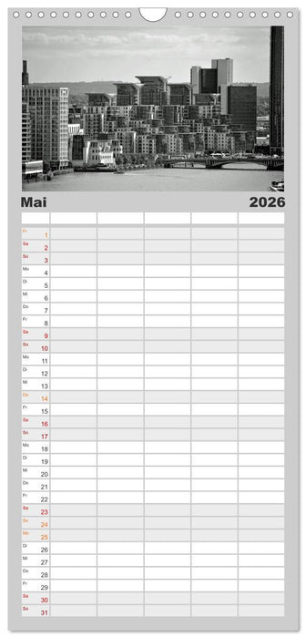 London in Schwarz-Weiß (CALVENDO Familienplaner 2026)
