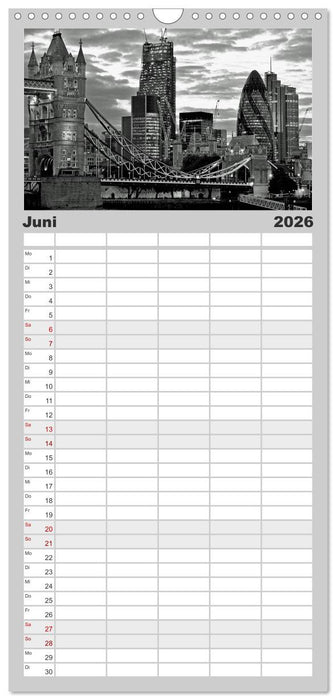 London in Schwarz-Weiß (CALVENDO Familienplaner 2026)