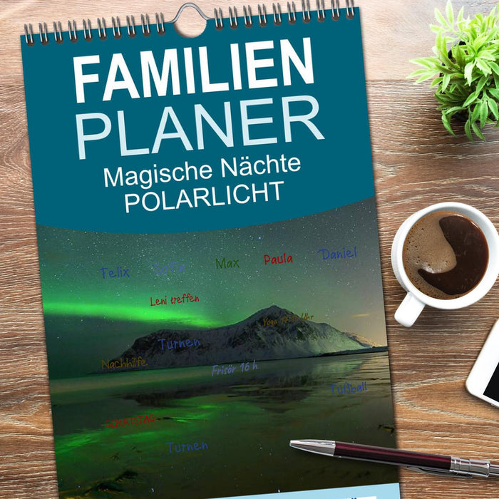 Magische Nächte - POLARLICHT (CALVENDO Familienplaner 2026)