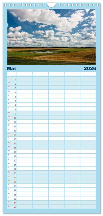 Fischerdorf Greetsiel. Bezauberndes Warfendorf der Krummhörn (CALVENDO Familienplaner 2026)