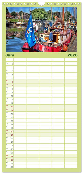 Ostfriesland - Museumshafen Carolinensiel (CALVENDO Familienplaner 2026)