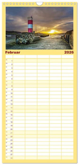 Leuchttürme - maritime Wegweiser (CALVENDO Familienplaner 2026)