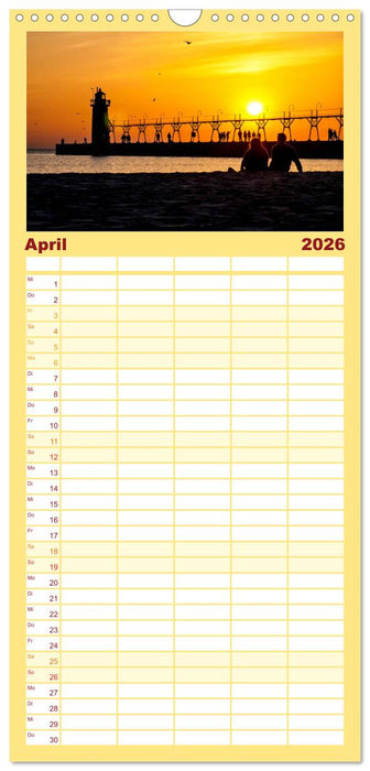 Leuchttürme - maritime Wegweiser (CALVENDO Familienplaner 2026)
