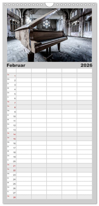 Vergessene Plätze - verlorene Vergangenheit (CALVENDO Familienplaner 2026)