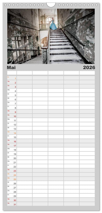 Vergessene Plätze - verlorene Vergangenheit (CALVENDO Familienplaner 2026)