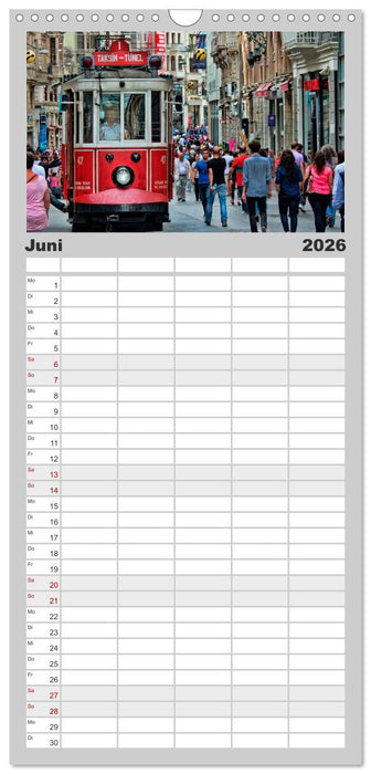 Durch die Welt mit der Straßenbahn (CALVENDO Familienplaner 2026)