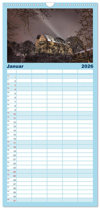 Nürnberg - Die Altstadt bei Nacht (CALVENDO Familienplaner 2026)