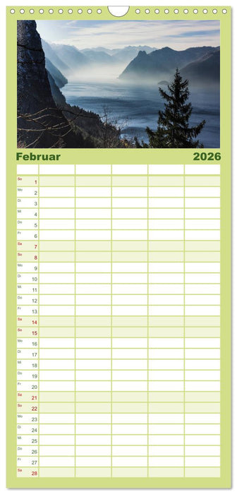 Seen - Berge - Salzkammergut (CALVENDO Familienplaner 2026)