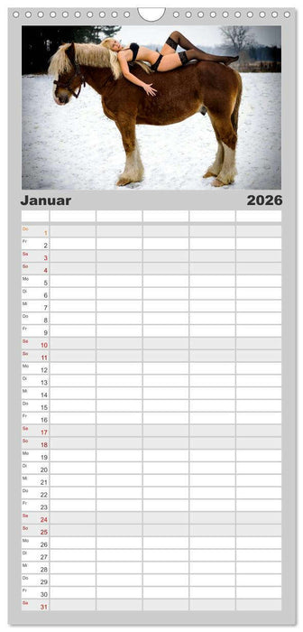 Titanen Girls 2026 - erotische Frauen und starke Pferde (CALVENDO Familienplaner 2026)