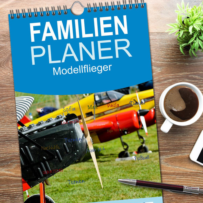 Modellflieger (CALVENDO Familienplaner 2026)
