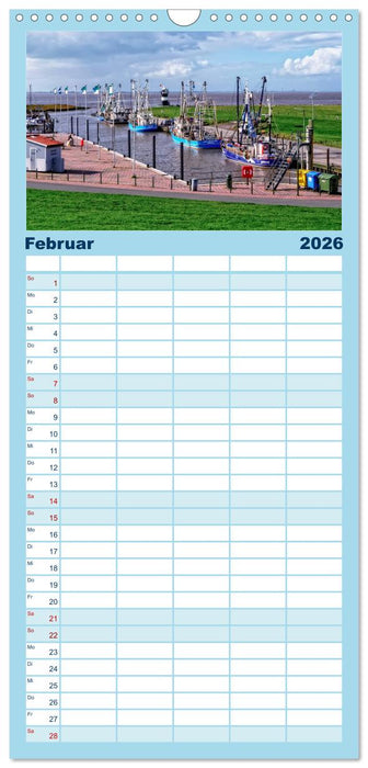 Maritime Augenblicke - Fischkutter (CALVENDO Familienplaner 2026)