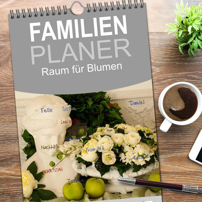 Raum für Blumen (CALVENDO Familienplaner 2026)