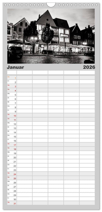 Ein Blick auf Husum (CALVENDO Familienplaner 2026)