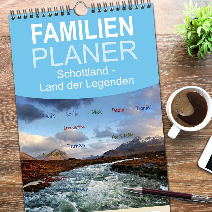 Schottland - Land der Legenden (CALVENDO Familienplaner 2026)