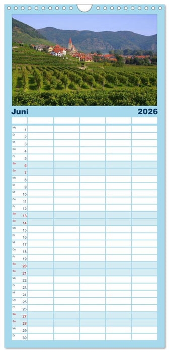 Die Wachau - Bezaubernde Orte an der Donau (CALVENDO Familienplaner 2026)