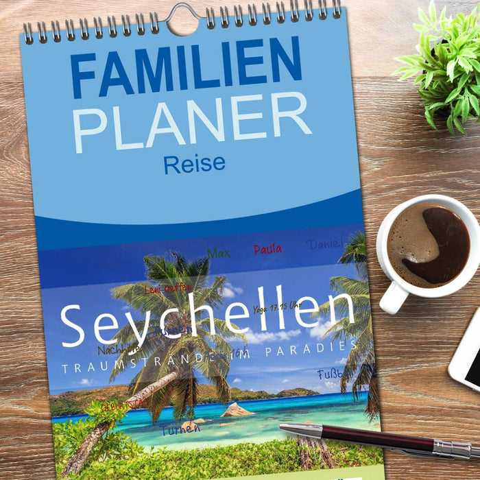 Seychellen Traumstrände im Paradies (CALVENDO Familienplaner 2026)
