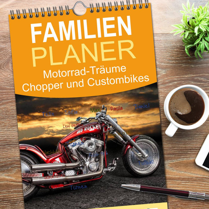 Motorrad-Träume – Chopper und Custombikes (CALVENDO Familienplaner 2026)