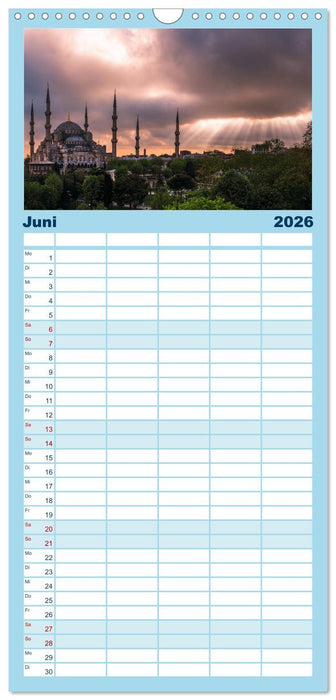 Istanbul - Stadt am Bosporus (CALVENDO Familienplaner 2026)