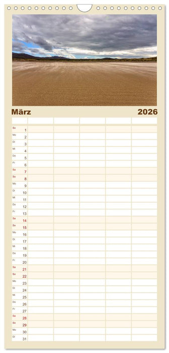 Schottland - Spiegel der Seele (CALVENDO Familienplaner 2026)