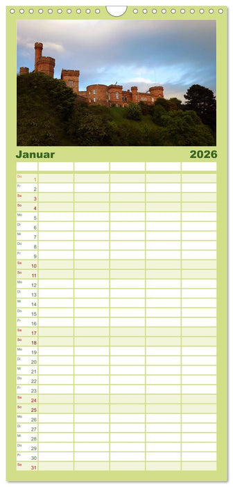 Schottlands Burgen und Ruinen (CALVENDO Familienplaner 2026)